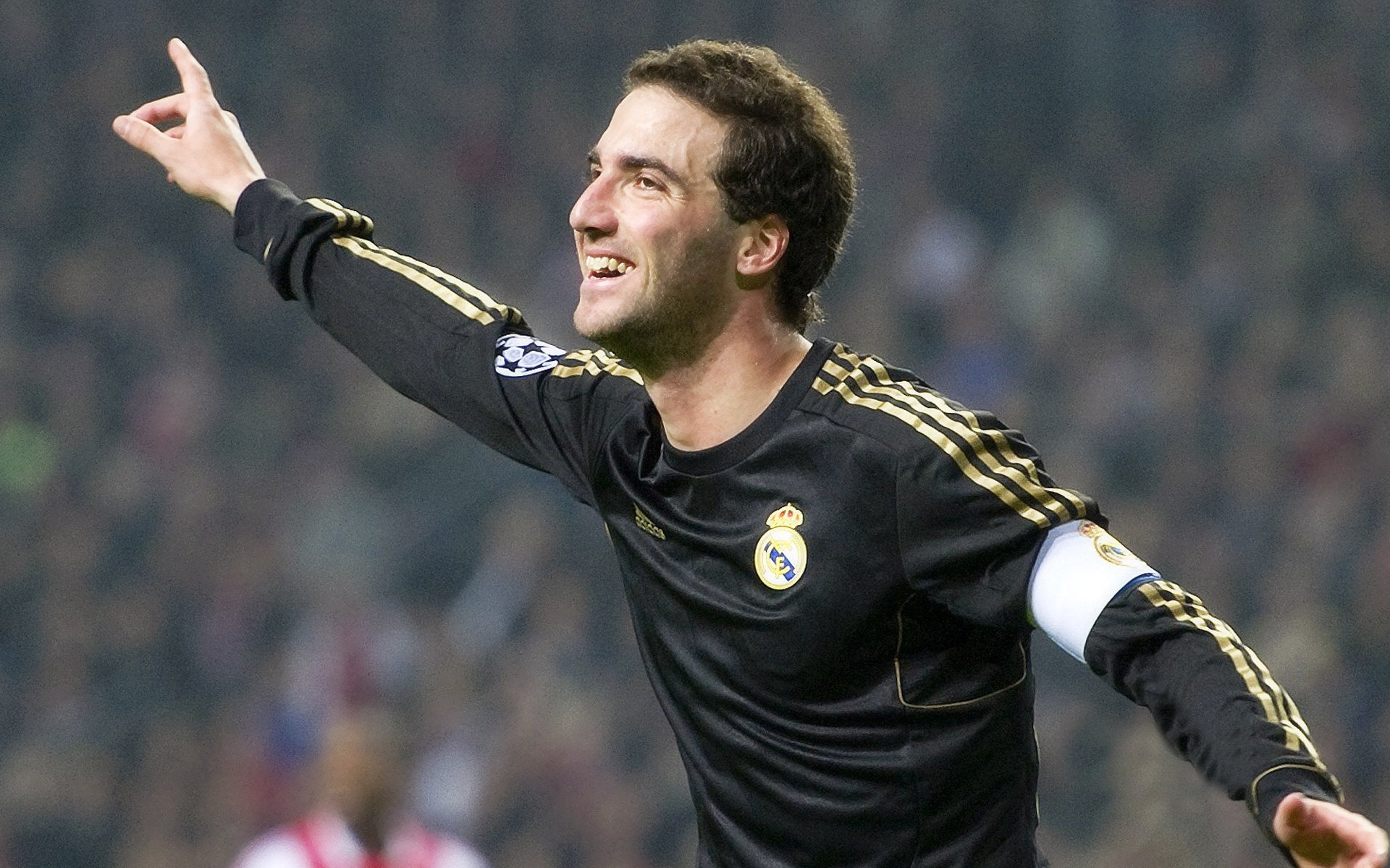 尤文图斯力拼欧洲冠军，字字皆是生死突围，尤文图斯欧战成绩